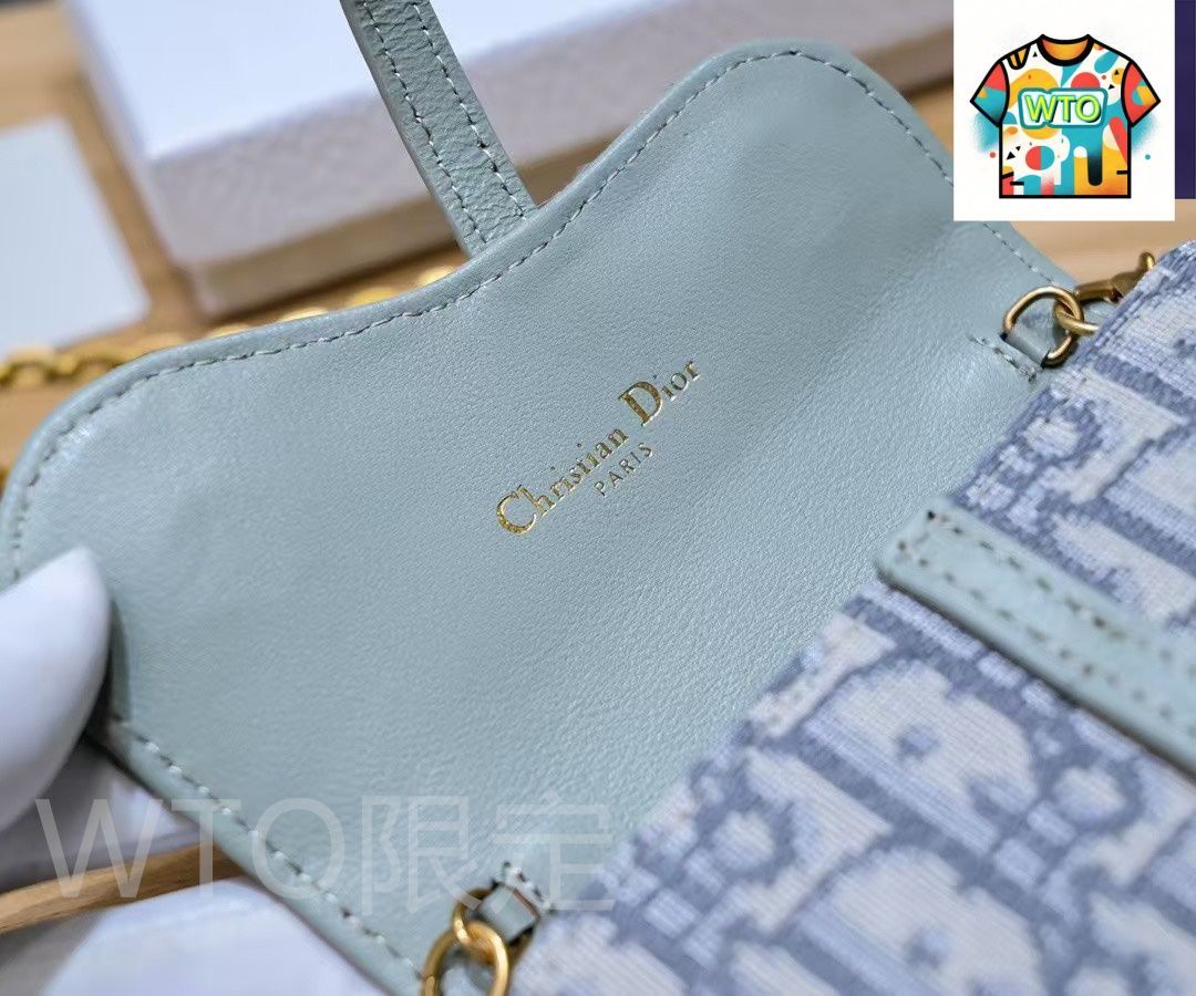 カードケースシリーズ 輸入素材と小羊皮を