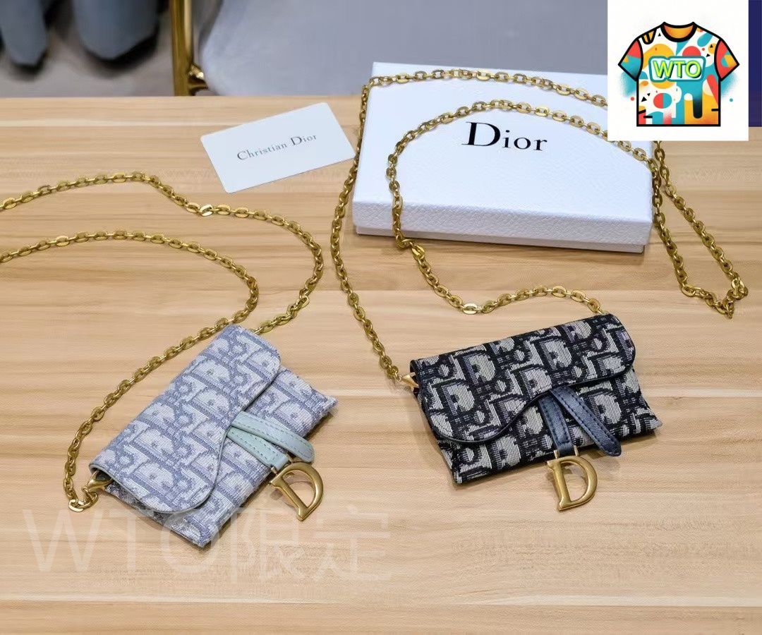 今日 Dior ディオール カードケースシリーズ 輸入素材と小羊皮を チェーンは取り外し