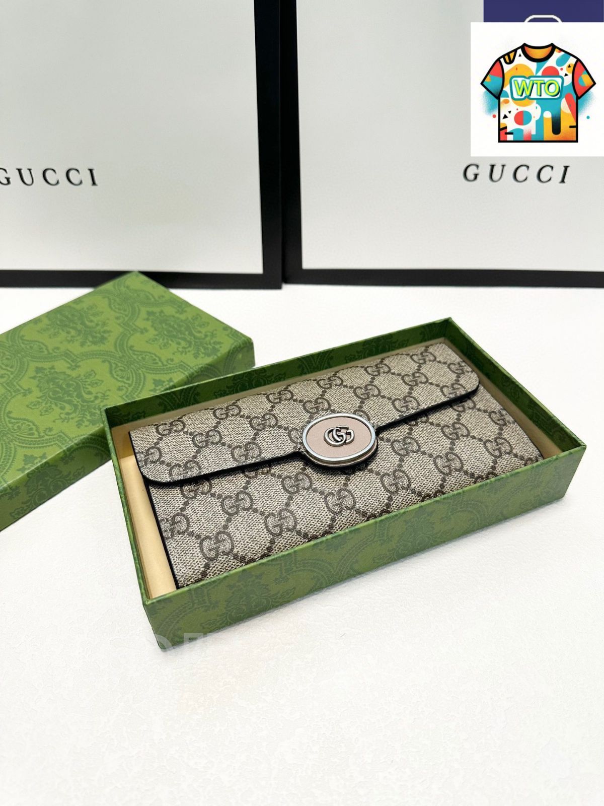 今日 Gucci グッチ オリジナル素材二つ折り財布 スタイリッシュで実用的 仕上げ精良 WTO輸入2