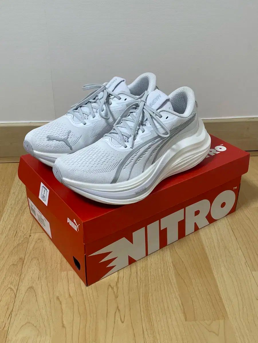 260 プーマ マックマックス ニトロ 白 PUMA MagMax NITRO