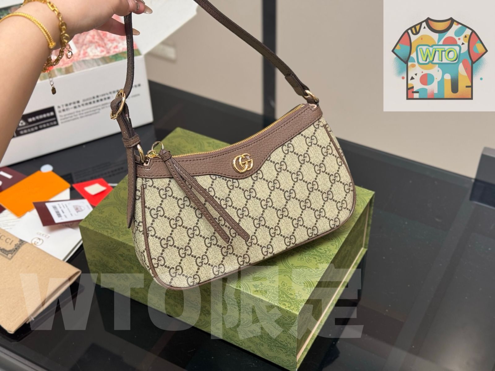 今日 Gucci オフィディア ヴィンテージロゴ アームバッグ 26×14cm-WT0輸入