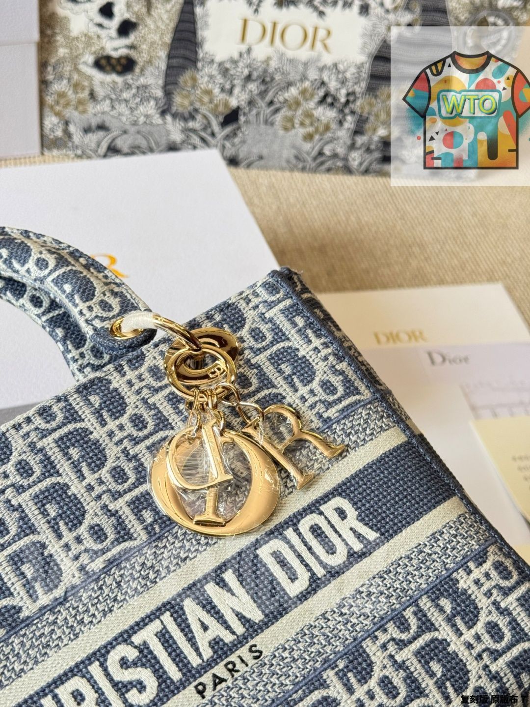 送料無料の商品多数！ WTO通販 Dior Lady D-Lite 刺繍バッグ スターズ同款 24cm 斜め掛けストラップ付き-WTO輸入-WIJ17