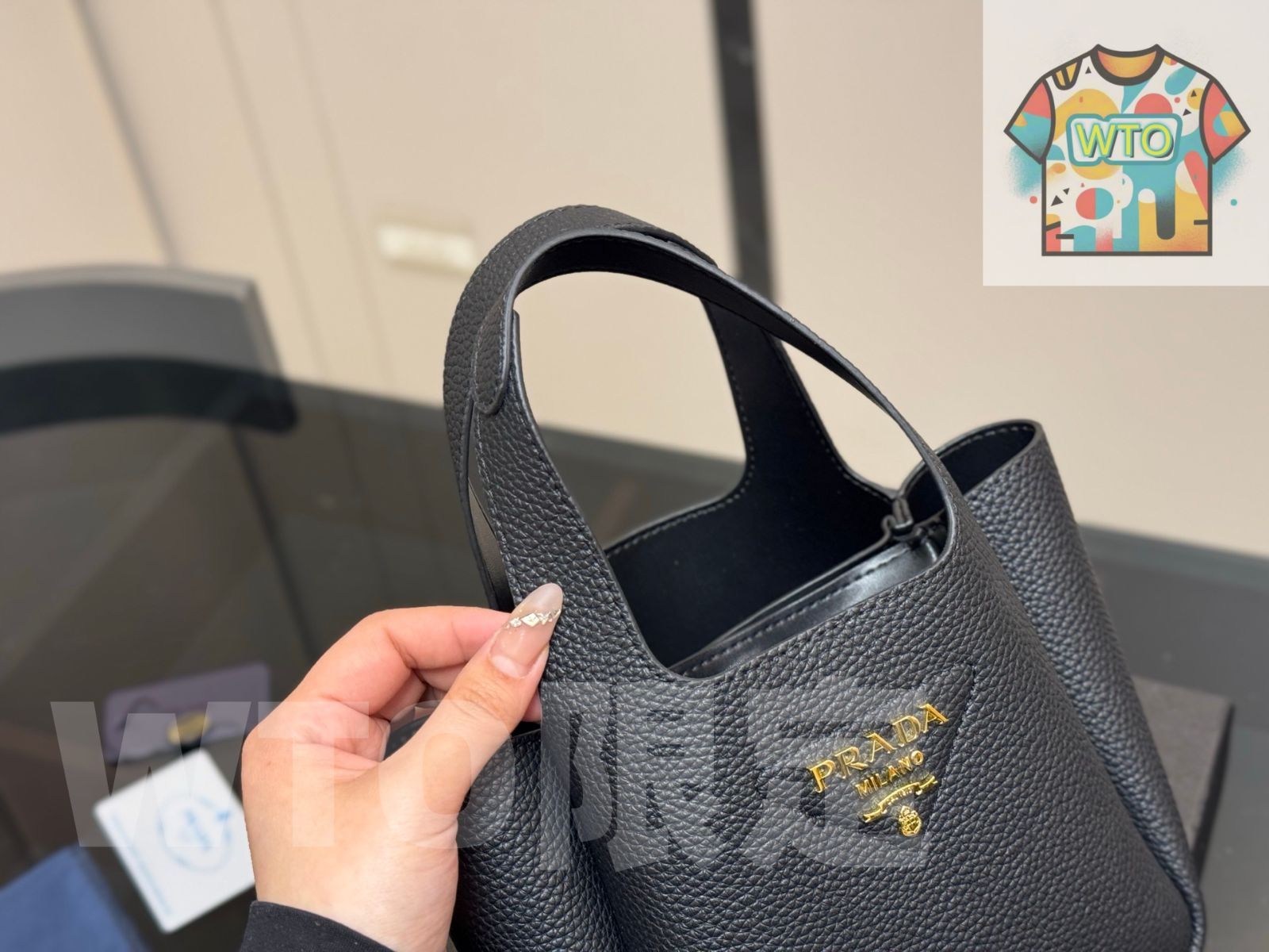 Prada レザー