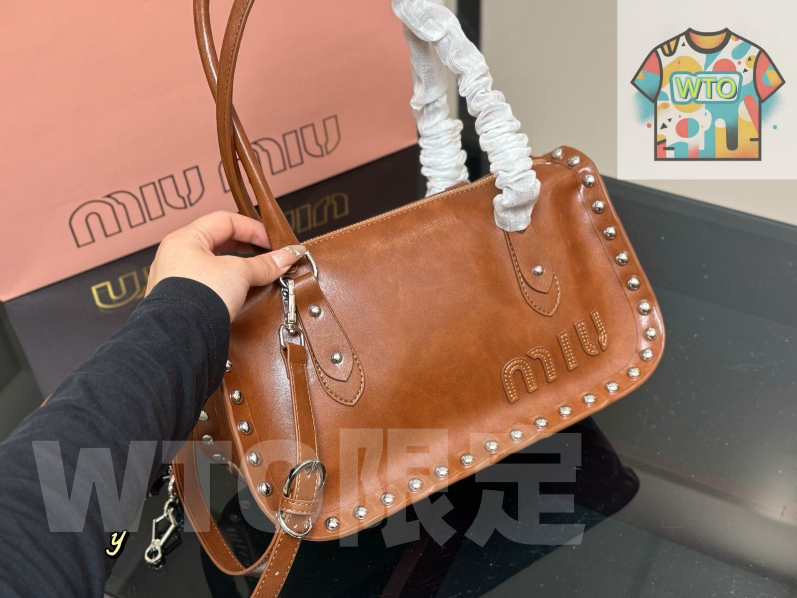 今日 MIU MIU ファジー アームバッグ 今在庫 価格-WT0輸入