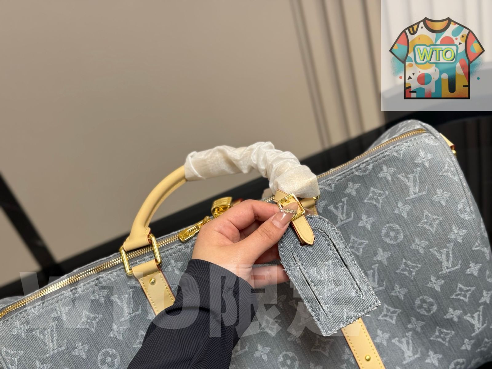 トラベルバッグ