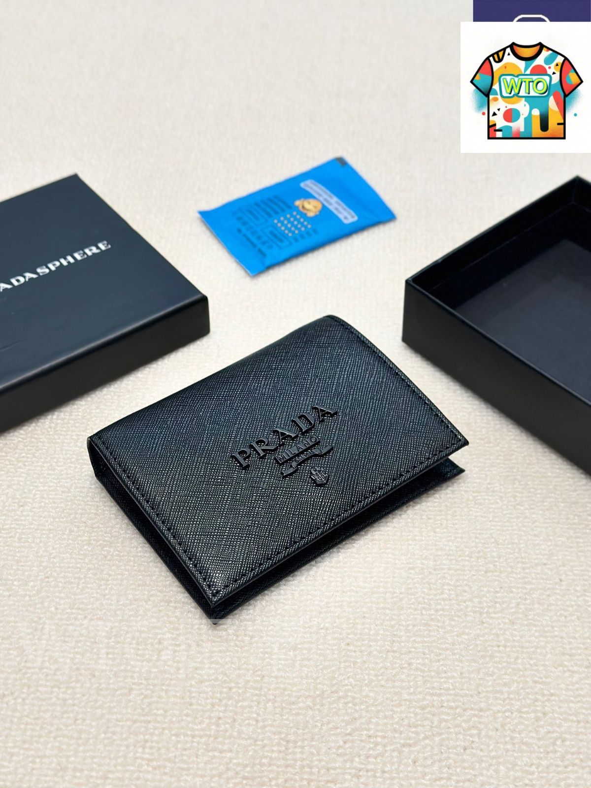 WTO通販 Prada プラダ ファッショナブルウォレット 十字 レザー製で ハードウェア付き 収納充実の実用的デザイン WTO輸入 RXX 72