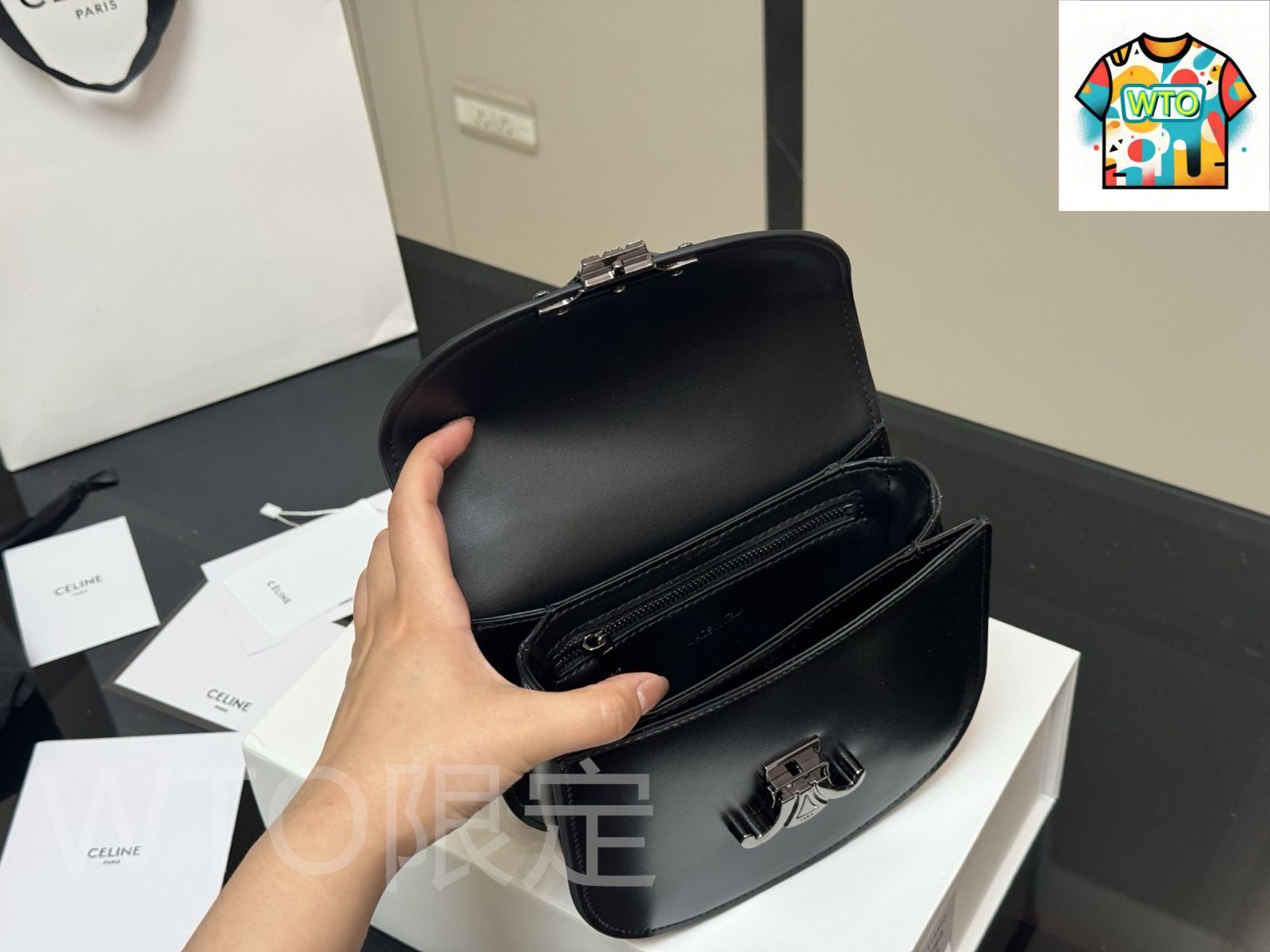 シリーズ 全レザー製で