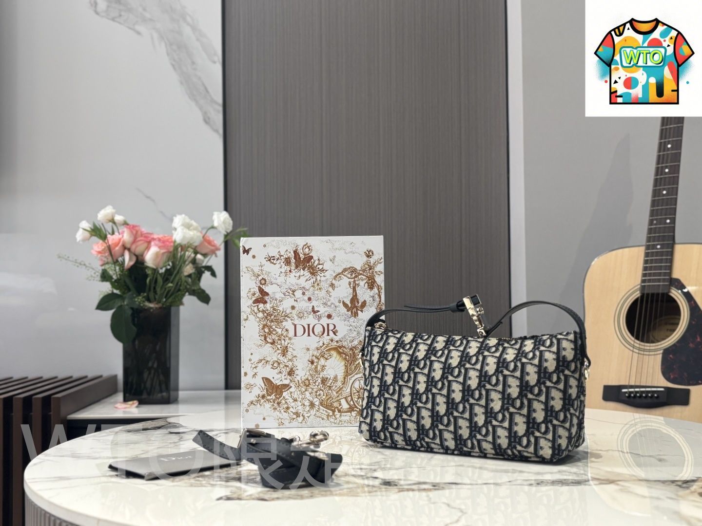 シリーズ 牛皮のアームストラップが付属