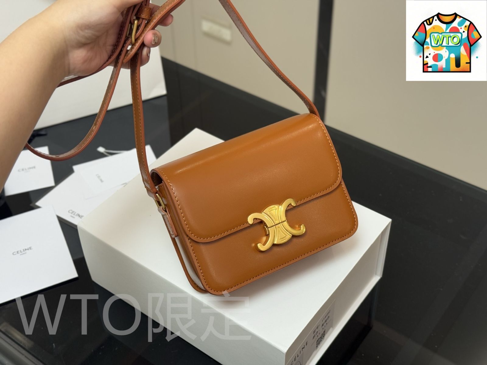 WTO通販 Celine セリーヌ トリオンフ シリーズ レザー製で 感に満ち 四季を通じて使えるデザイン-WTO輸入-PYU67