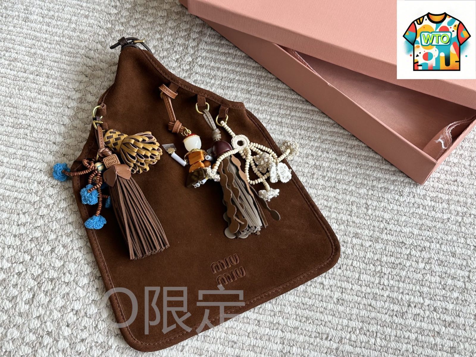 WTO通販 Miu ミュウミュウ スエードバッグ ハンドクラフト 付き 童心と 技を融合 WTO輸入 SCW 00