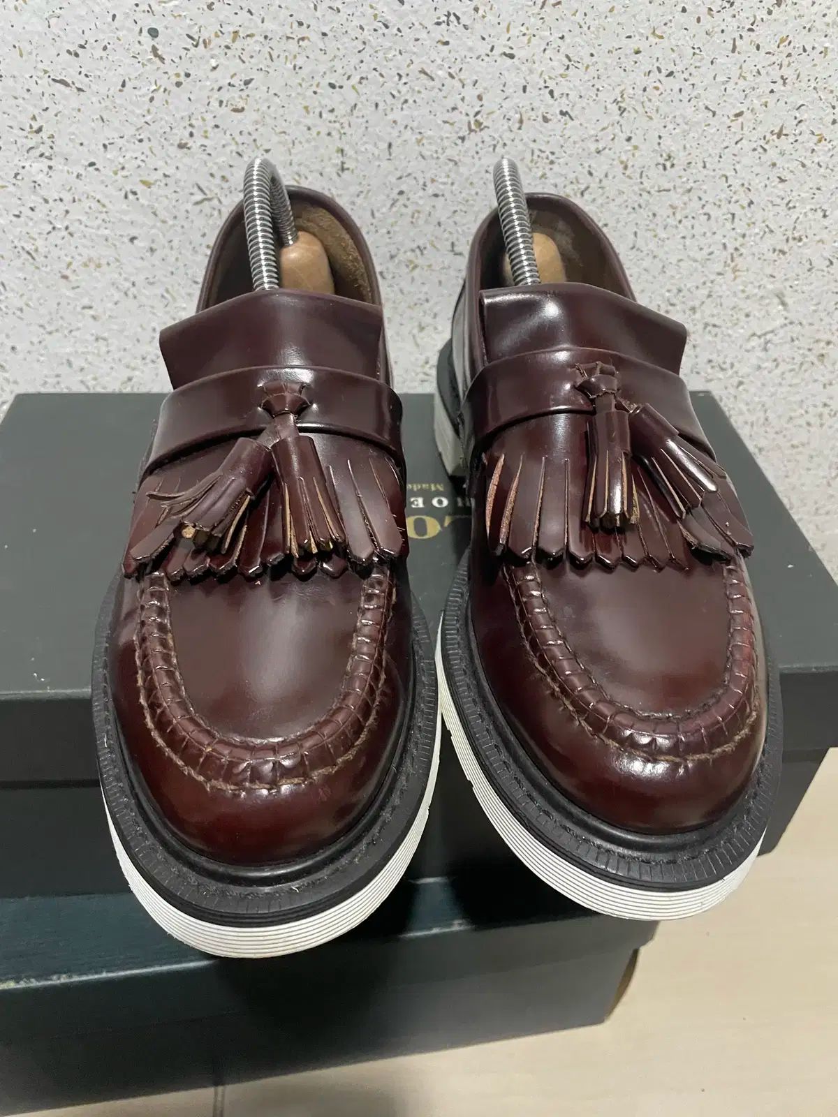 6 ローク タッセルローファー バーガンディ