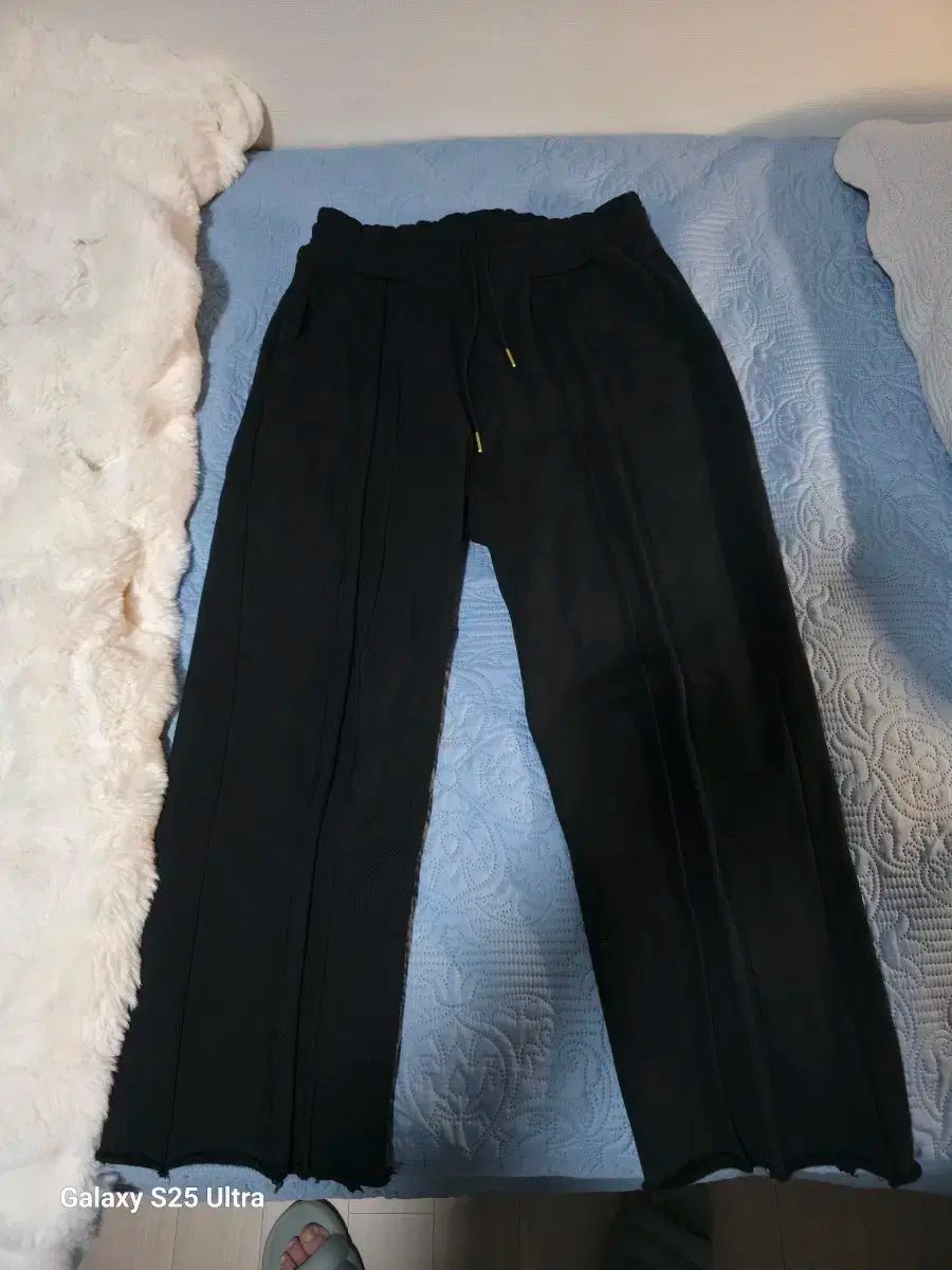 꿀매 ラピナート カッティング トレーナー パンツ 50