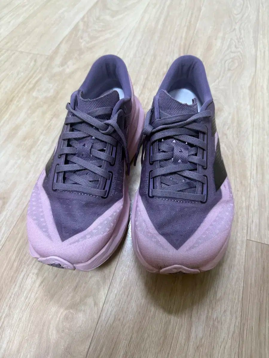 ニューバランス レベル v4 245 D