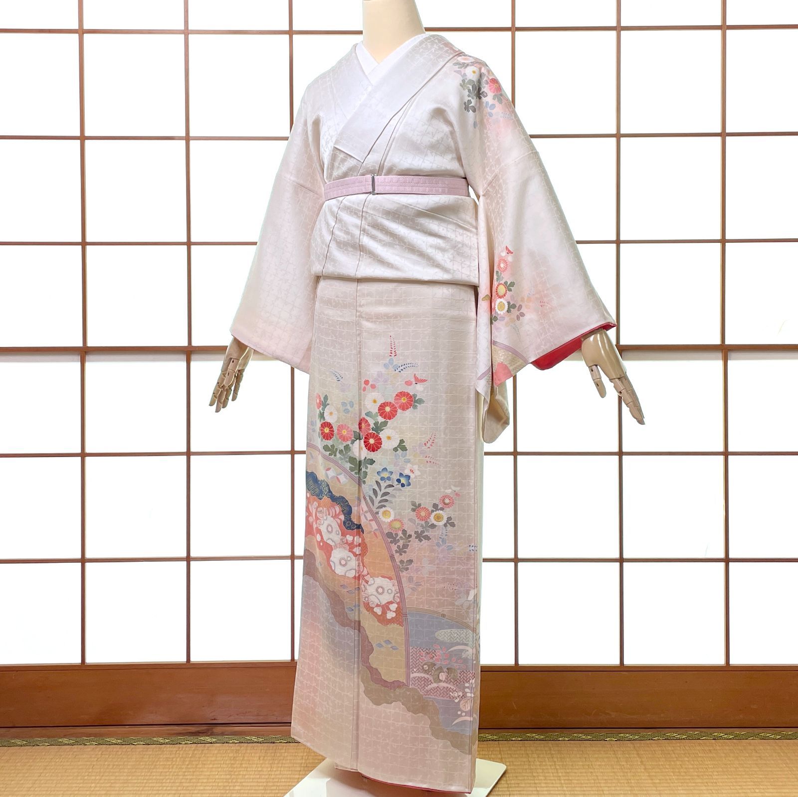 訪問着 京友禅作家 松井青々作 袷 正絹 金銀彩 霞取り 竹垣 四季草花 淡い白茶色 着物 kimonolove リユース品 オゾン消臭サービス A 2551