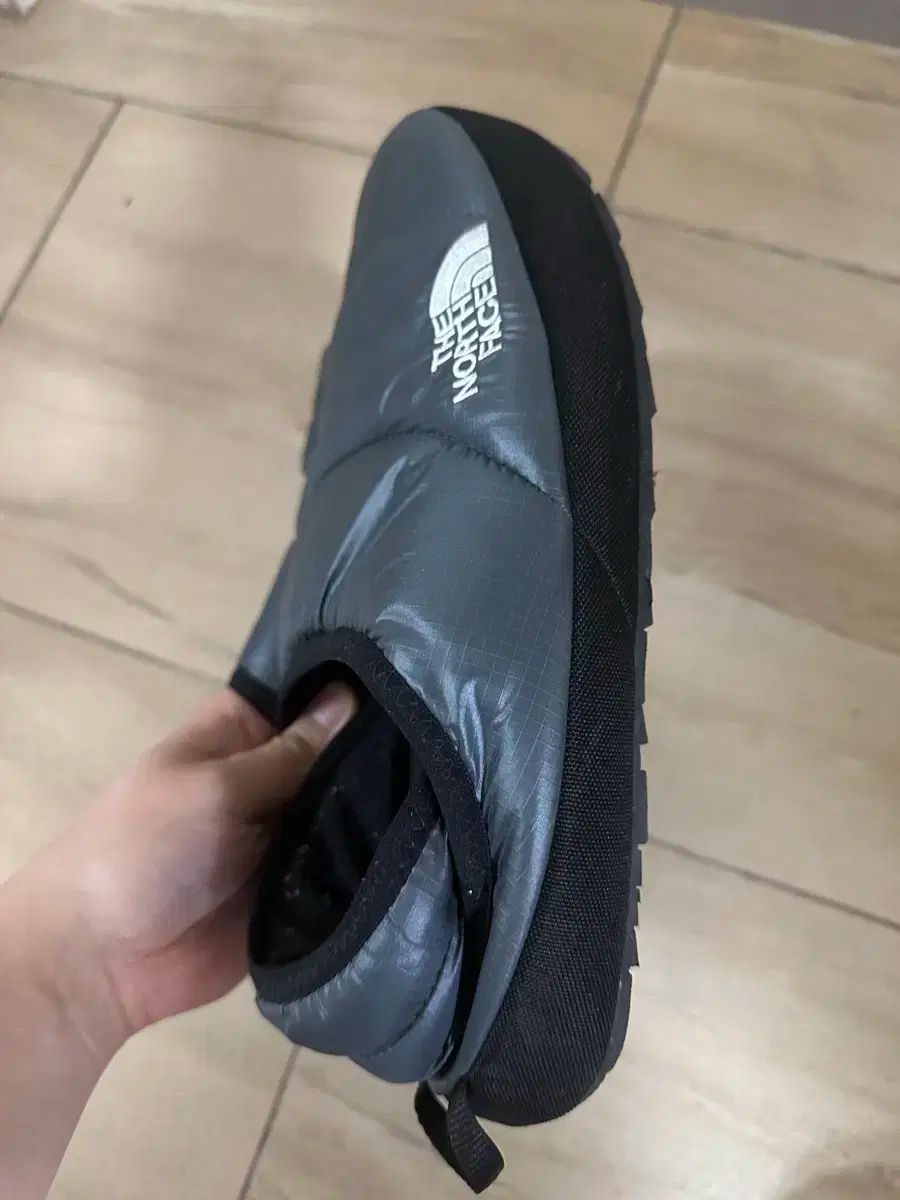 260 THE NORTH FACE ザノースフェイス Nuptse ヌプシ ミュール ダーク グレー ODELLYA_COM