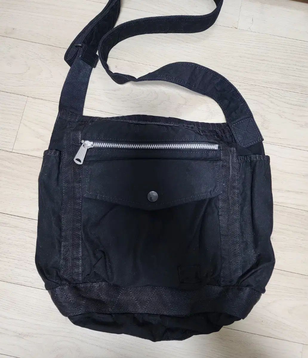 吉田ポーター crag ショルダーバッグ S