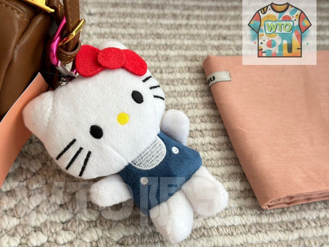 miumiu ミニ円筒バッグ