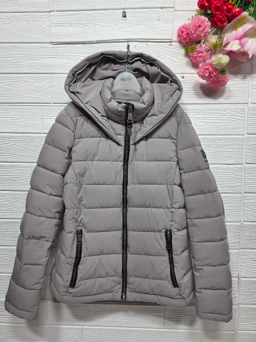 DKNY ダウン ジャケット m 55ㅡ77