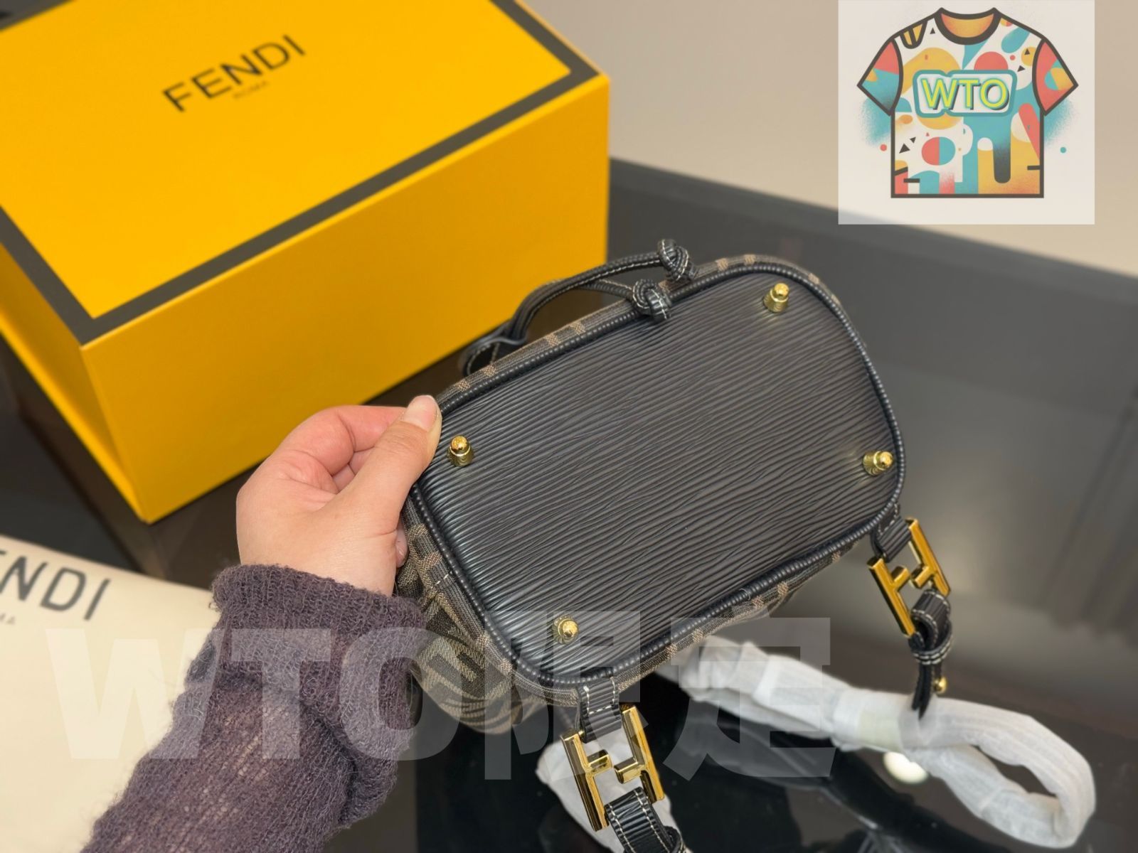 ダブルショルダーバッグ1-WTO輸入-HIZ01