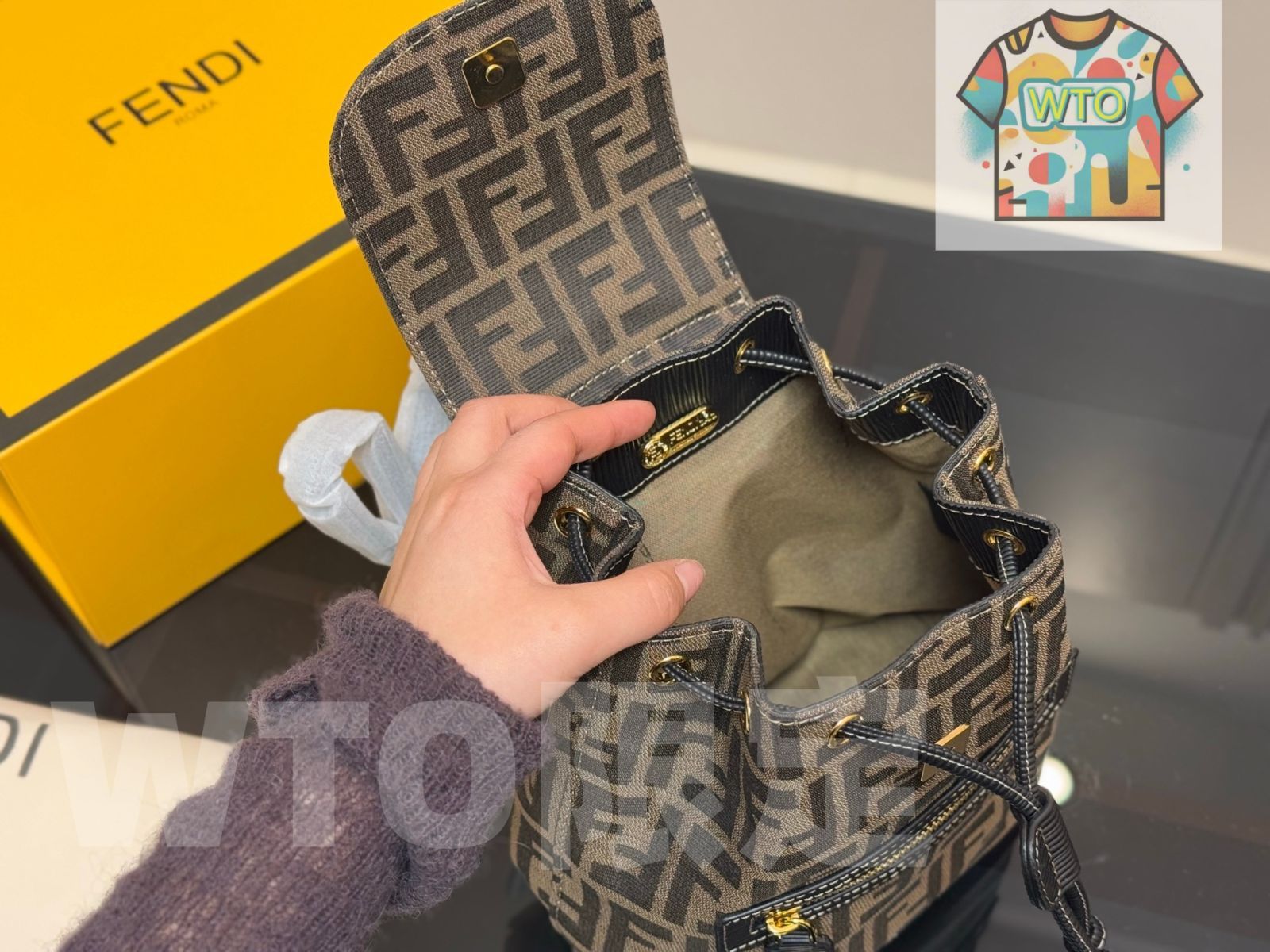 豪勢さのある WTO通販 Fendi ヴィンテージ ダブルショルダーバッグ1-WTO輸入-HIZ01