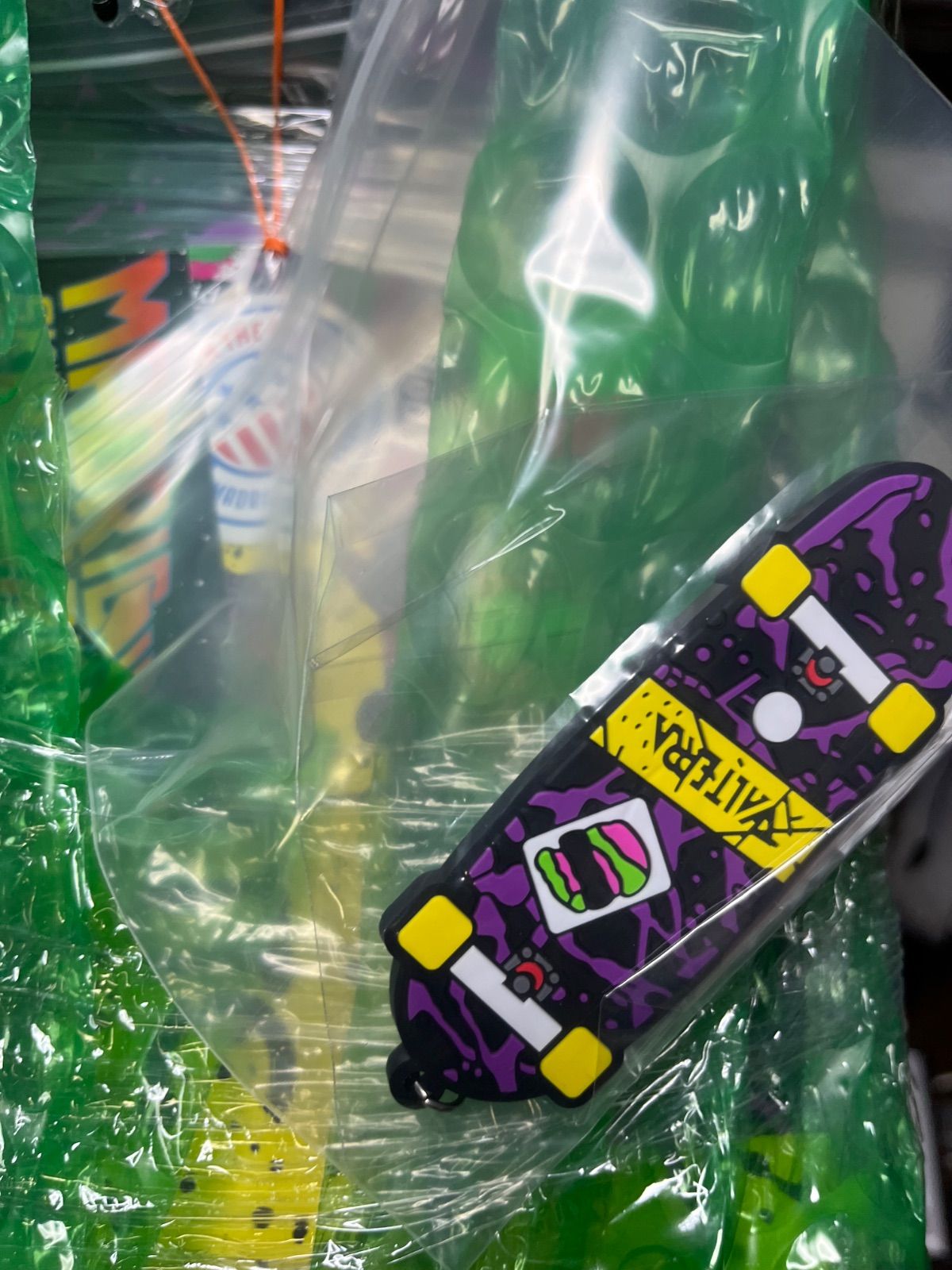  バックトゥザフューチャー マドリード スケートボード ラバーキーホルダー ステッカー付き デッキ パーツ スケートボード