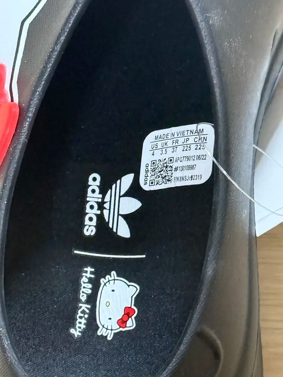  ハローキティ ミュール 225 サンダル サンダル ミュール