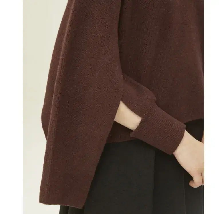 シスレー 22fw ウール100 ケープ型ニット