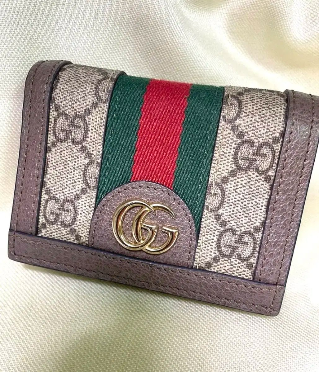 グッチ オフィディア 二つ折り財布