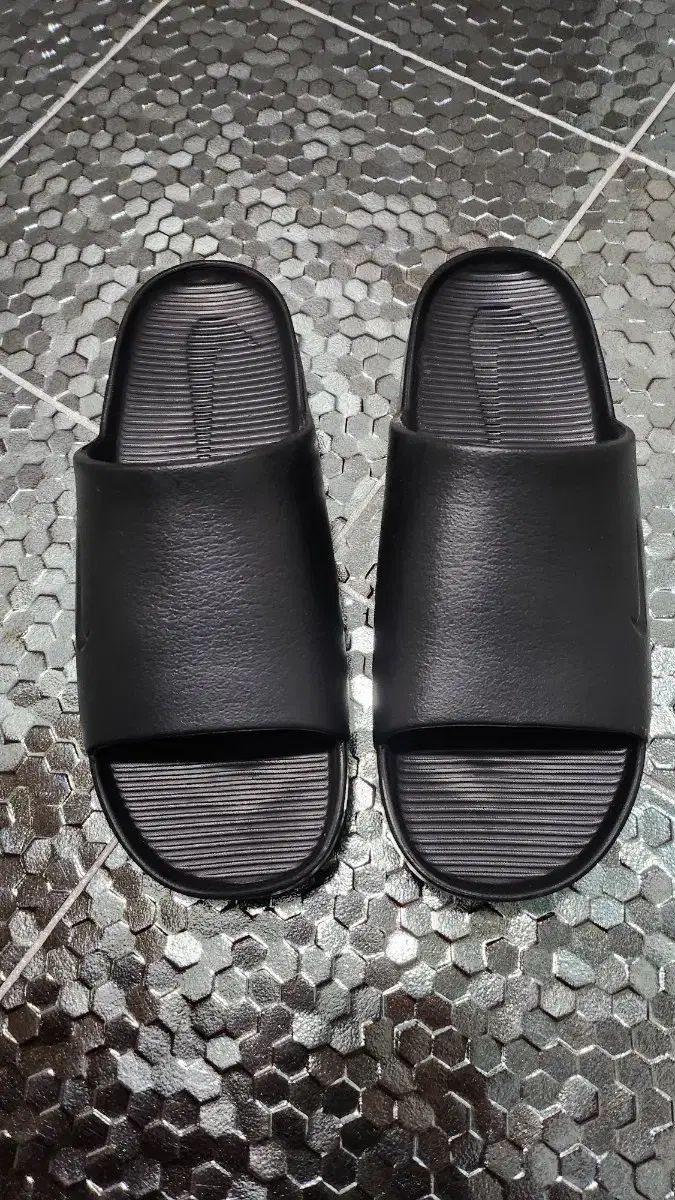 ナイキ チーム スライド スリッパ 290