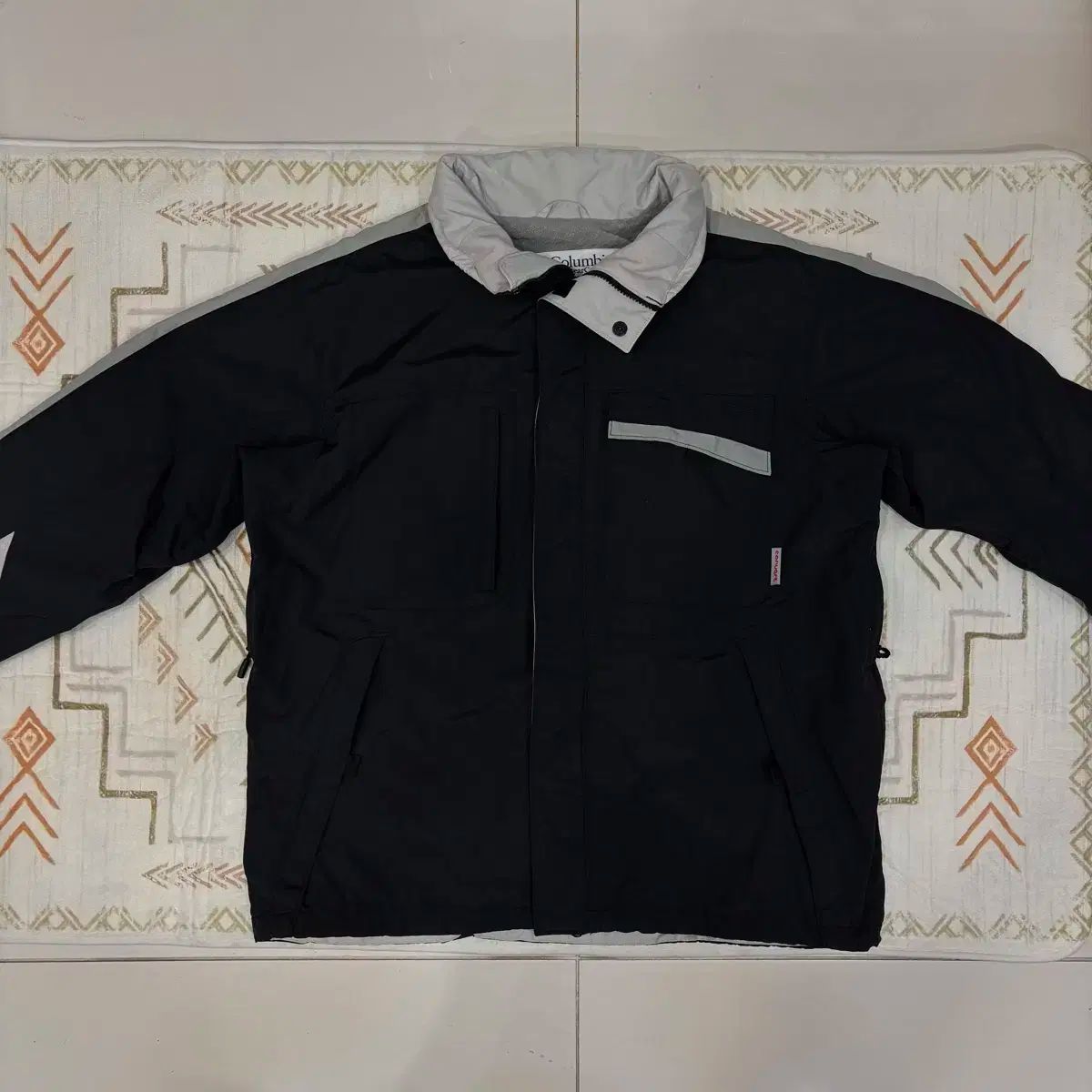コロンビア Outdoor アウトドア ジャケット L-XL nj192 マウンテン アウター ウィンドブレーカー