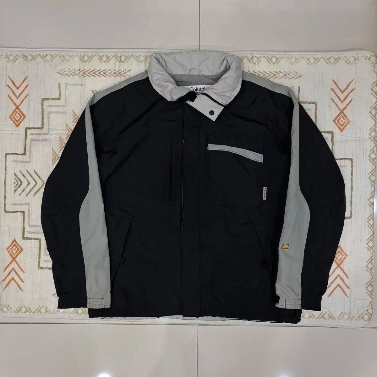 コロンビア Outdoor アウトドア ジャケット L-XL nj192 マウンテン アウター ウィンドブレーカー
