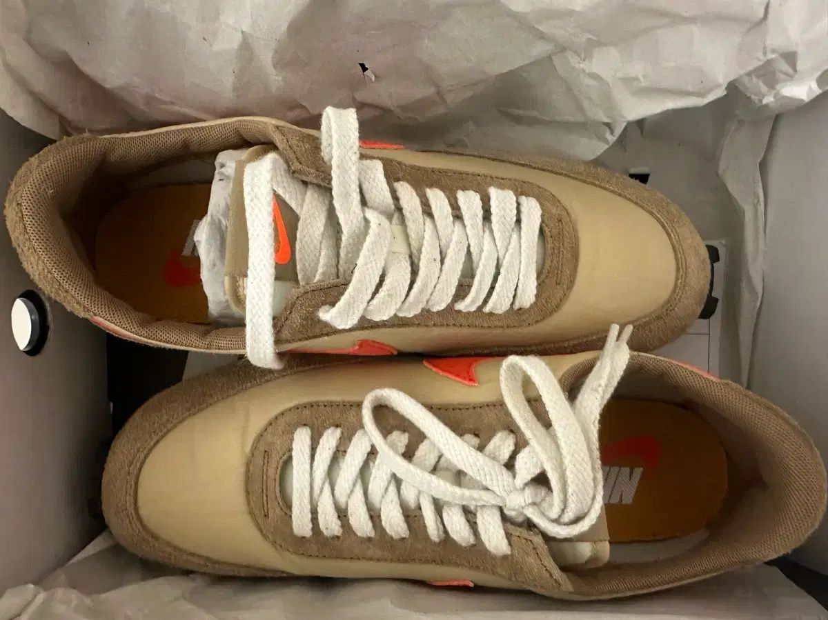 ナイキ デイブレイク SP デイブレイク ベガス ゴールド 275