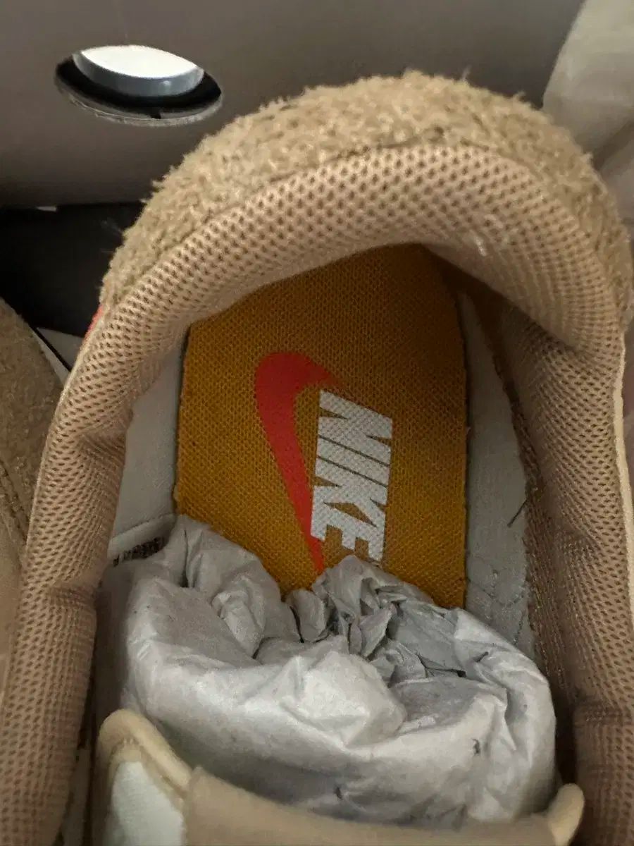 ナイキ デイブレイク SP デイブレイク ベガス ゴールド 275