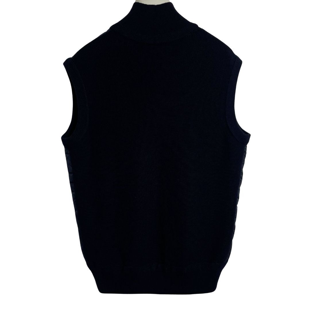 MONCLER M ダークネイビー ダウンベスト 型番 A2091941320094633