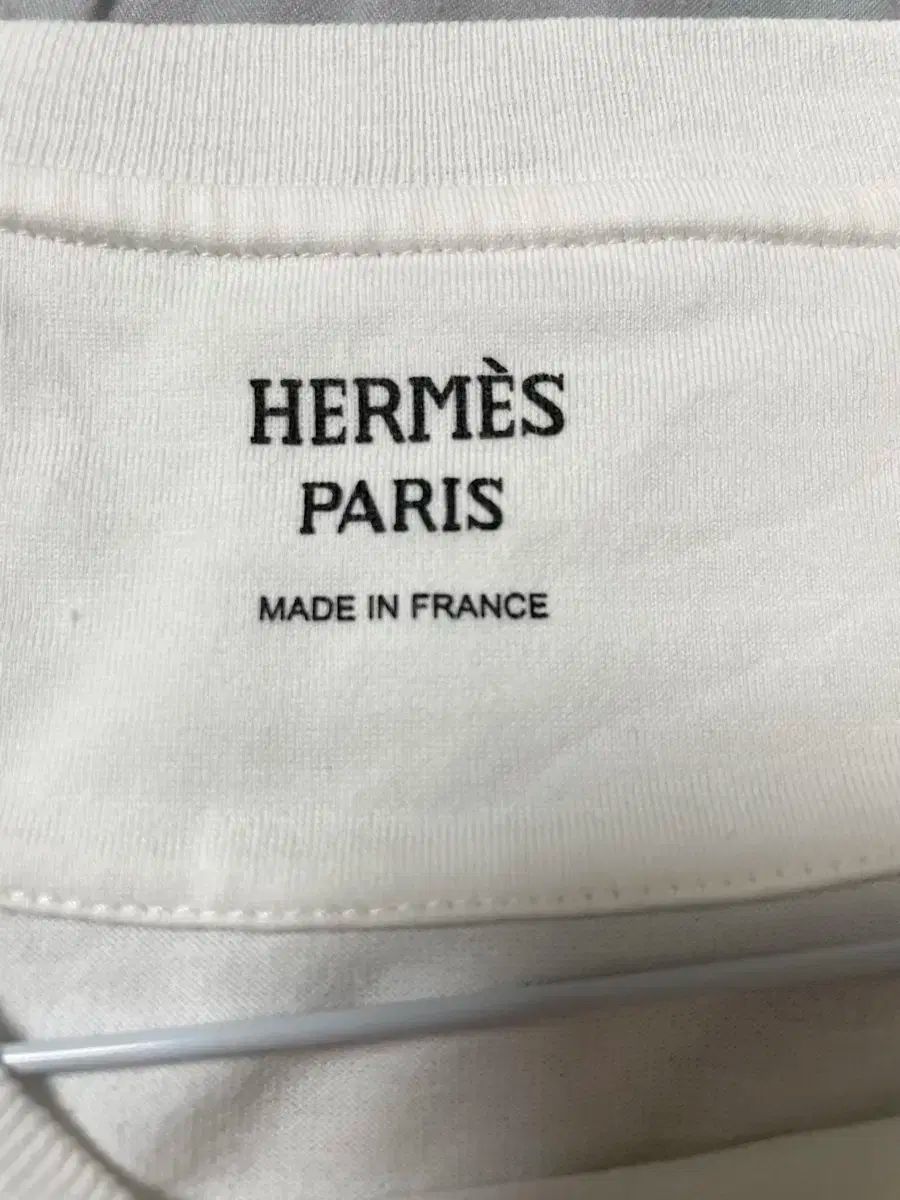  エルメス 샹달刺繍 レディース 白 Tシャツ 36 半袖(Tシャツ) Tシャツ カットソー