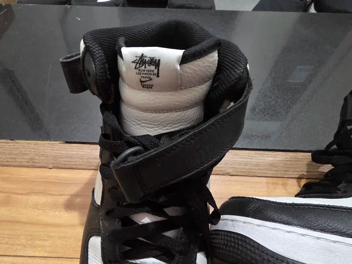 ナイキ×ステューシー