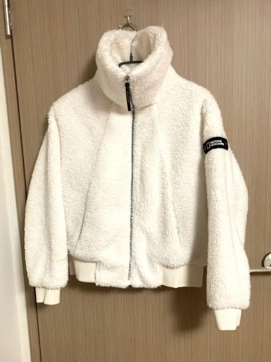 ナショナルジオグラフィック フリース S サイズ
