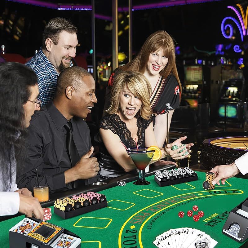 GIANTEX ポーカーチップ 300枚 5色 数字入り 9点セット カジノ14g