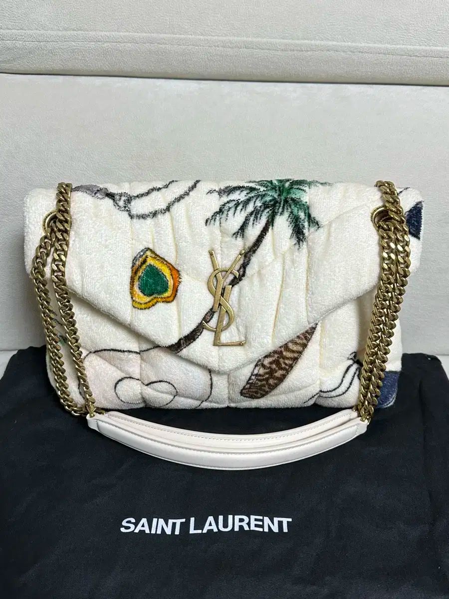 サンローラン ルル トイバッグ タオル ショルダーバッグ モデル