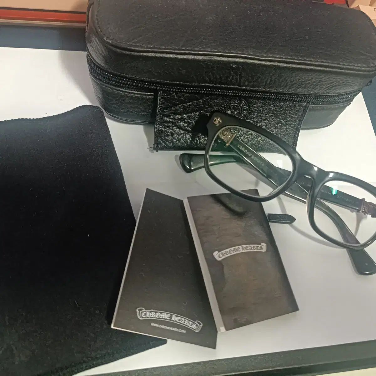 クロムハーツ Chrome Hearts メガネ ギティアニメ ジティアニ ジティアニメ GIT