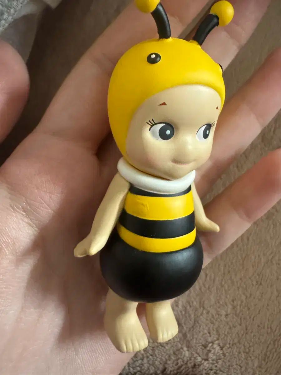 SONNY ANGE フラワー シークレット みつばち