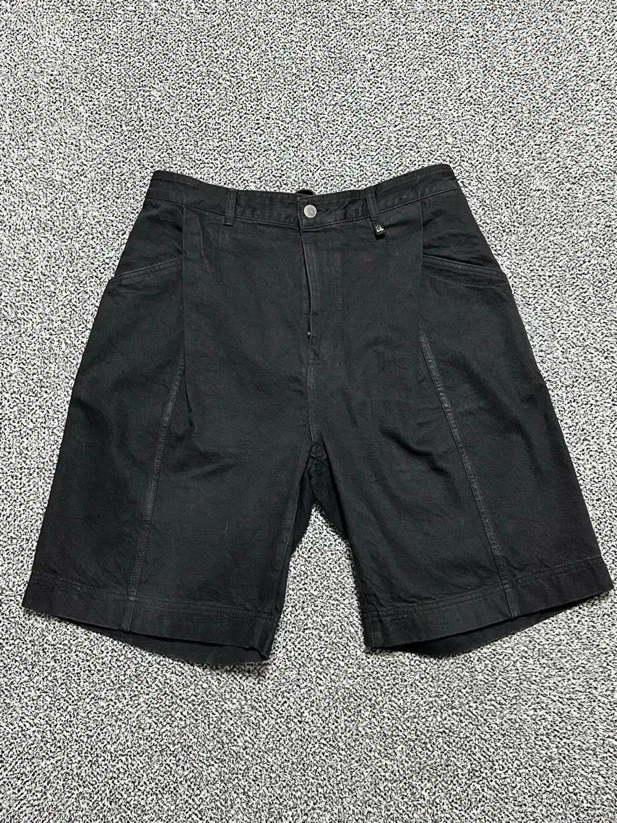 アレグリ 最新バージョン ブラック ハーフパンツ 34-35