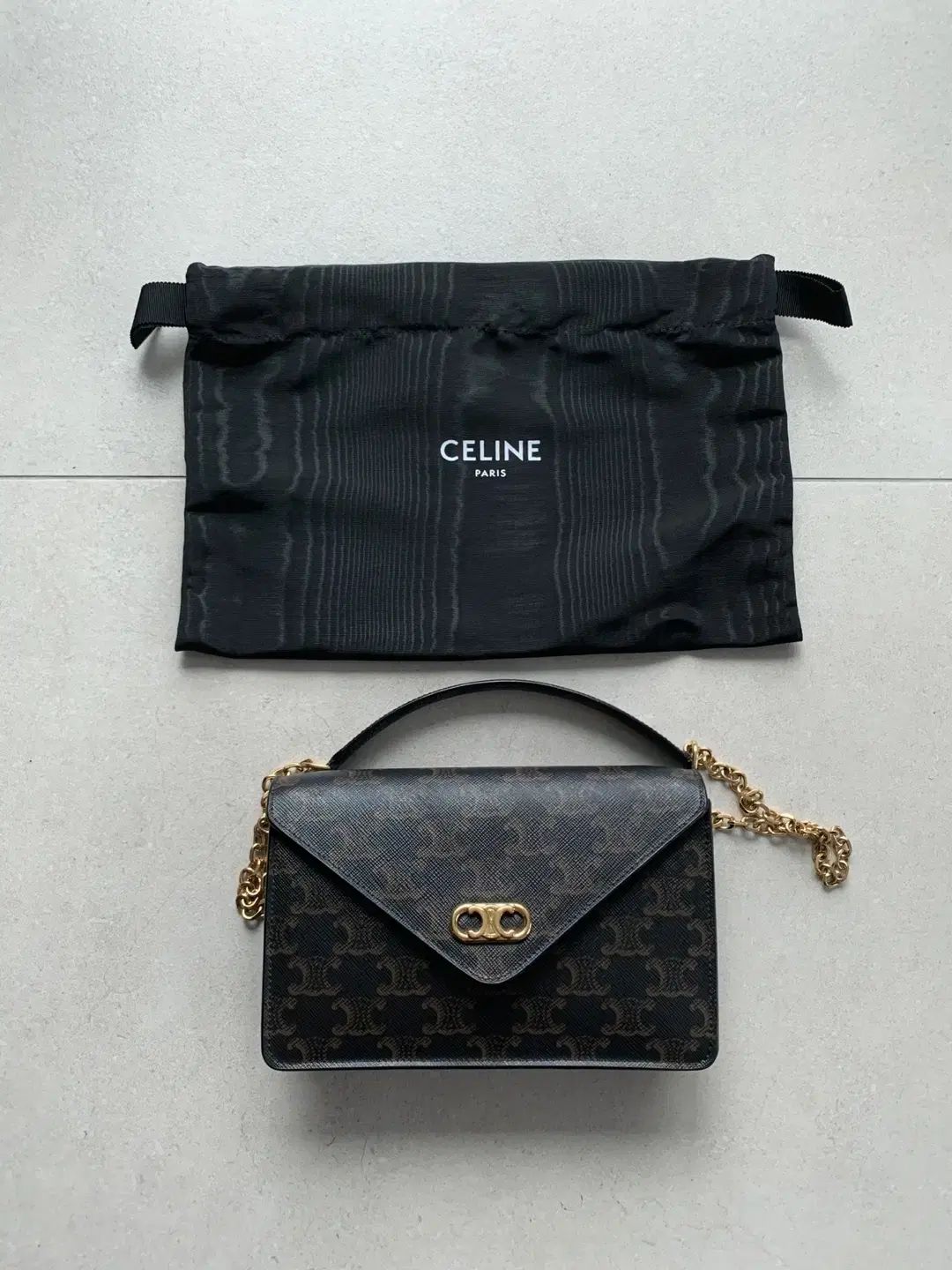 セリーヌ メリノトリオンフ WOC チェーン クロス ブラック