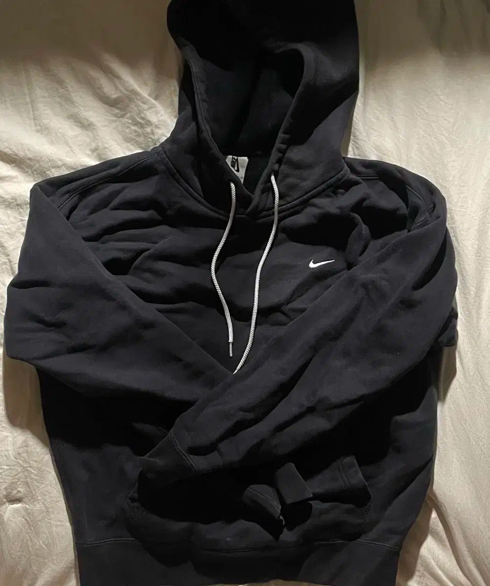 ナイキ NRG ソロ スウッシュ フーディー ブラック アジア m
