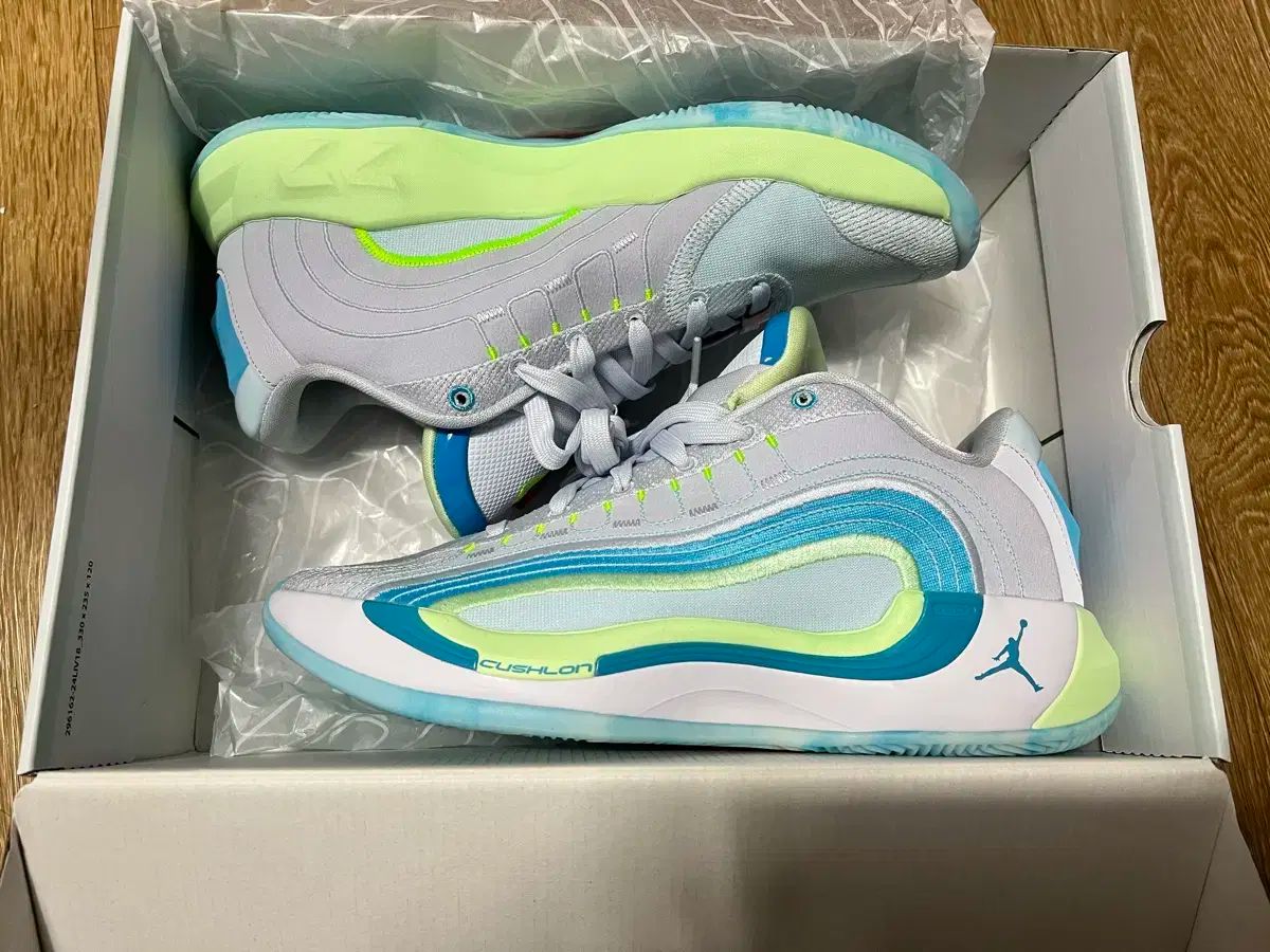 ナイキ ルカ4 270 バスケシューズ