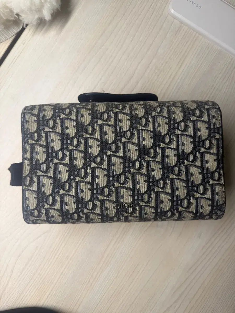 ディオール オブリーク トワレトリー ドゥーキット バッグ