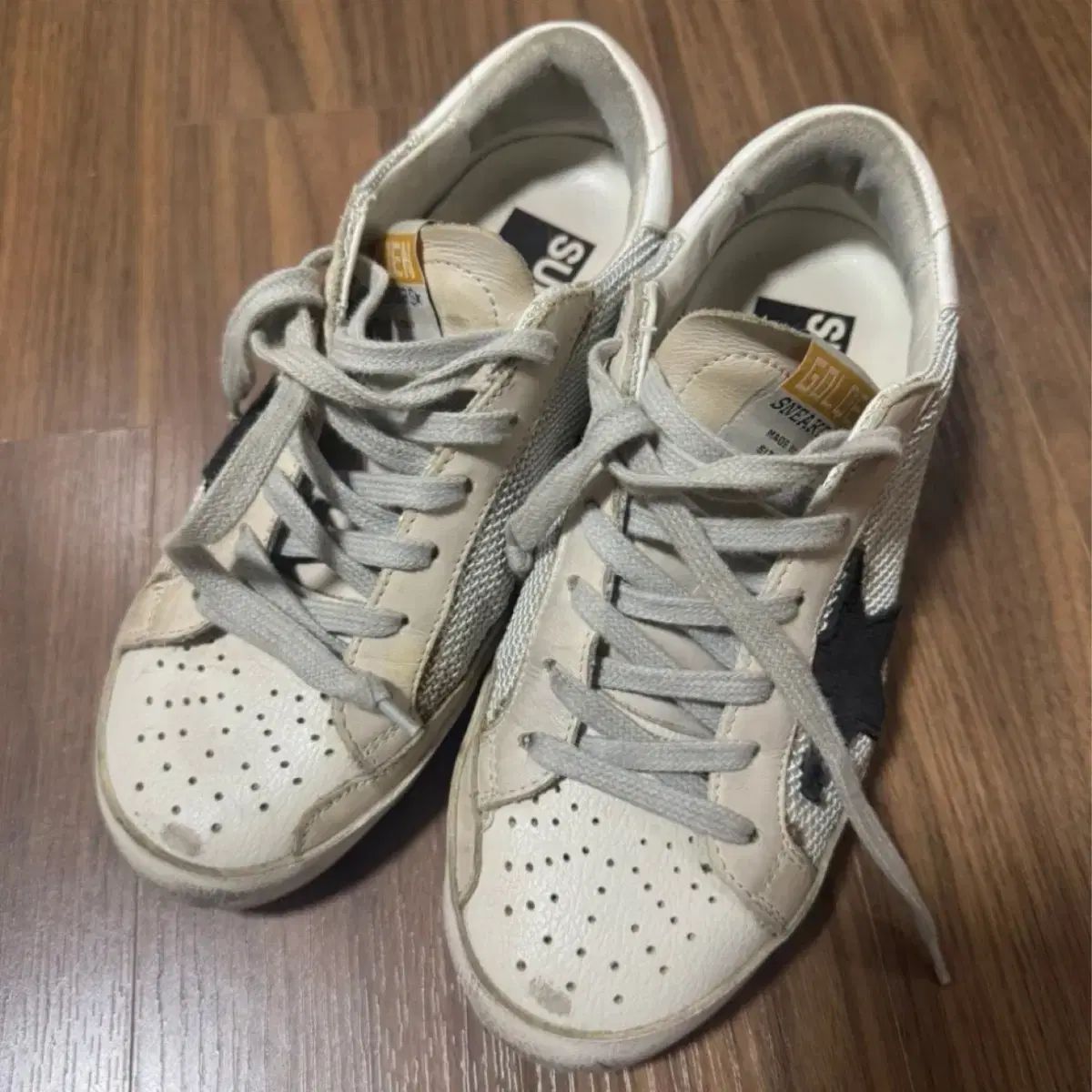 GOLDEN GOOSE ゴールデングース