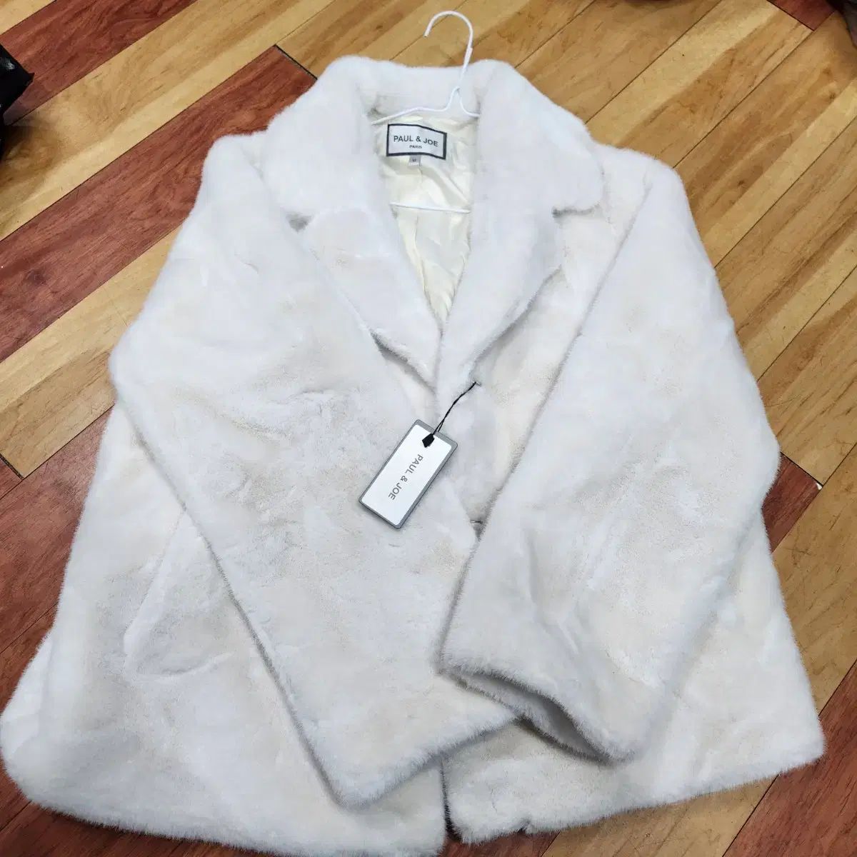 ポール&ジョー アイボリー ファー コート m