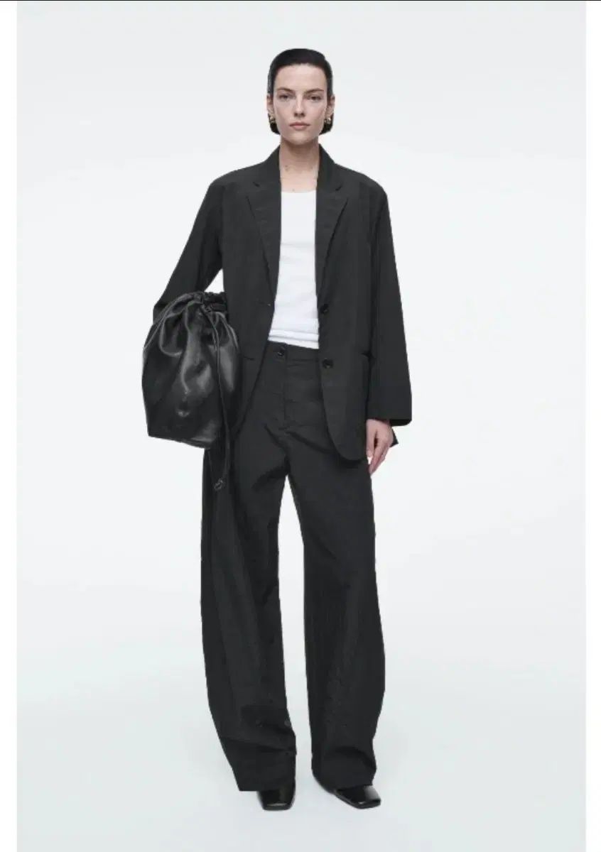 COS コス ナイロン BARREL バレル レグ スラックス 34