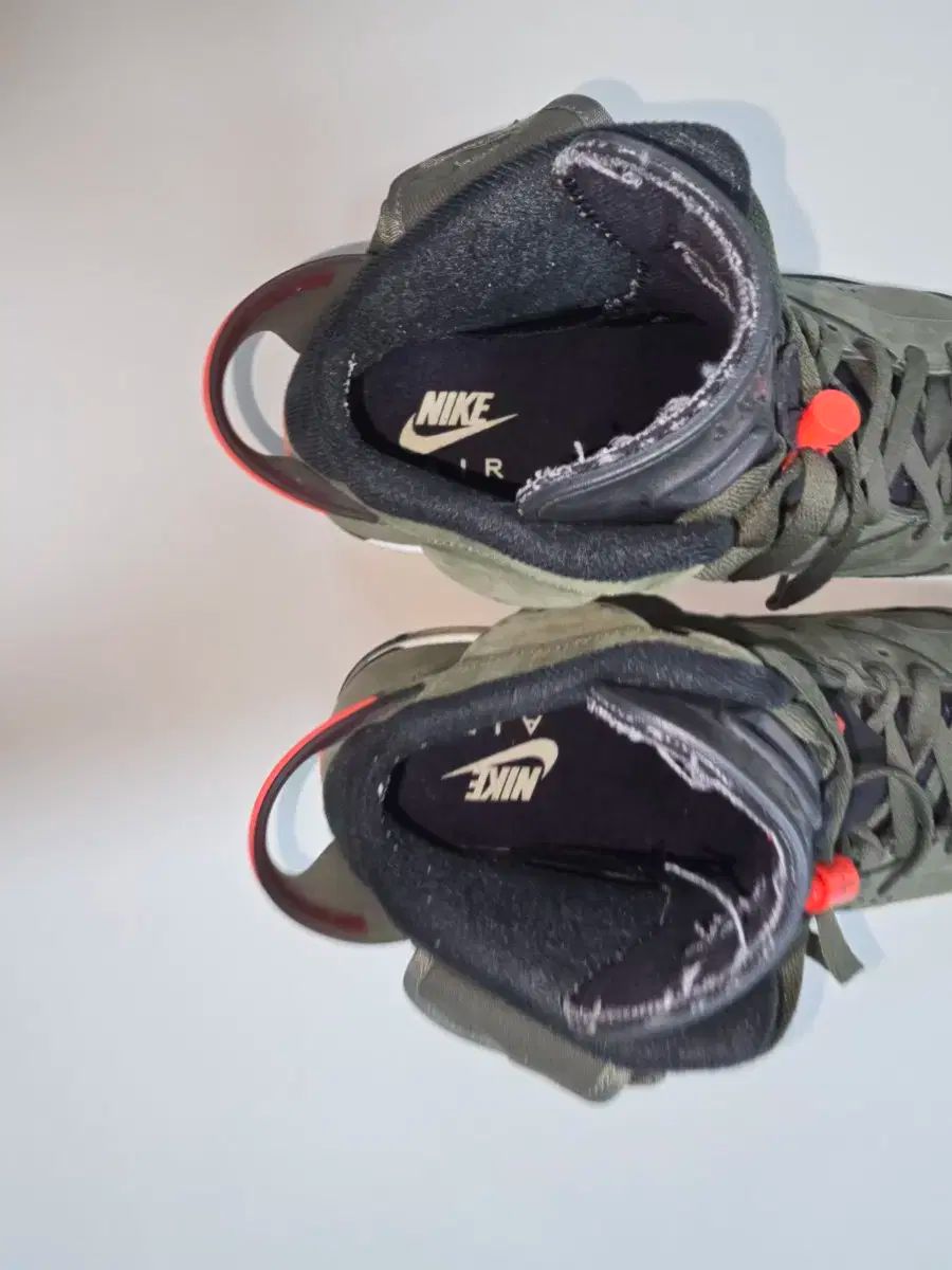 レトロ オリーブ